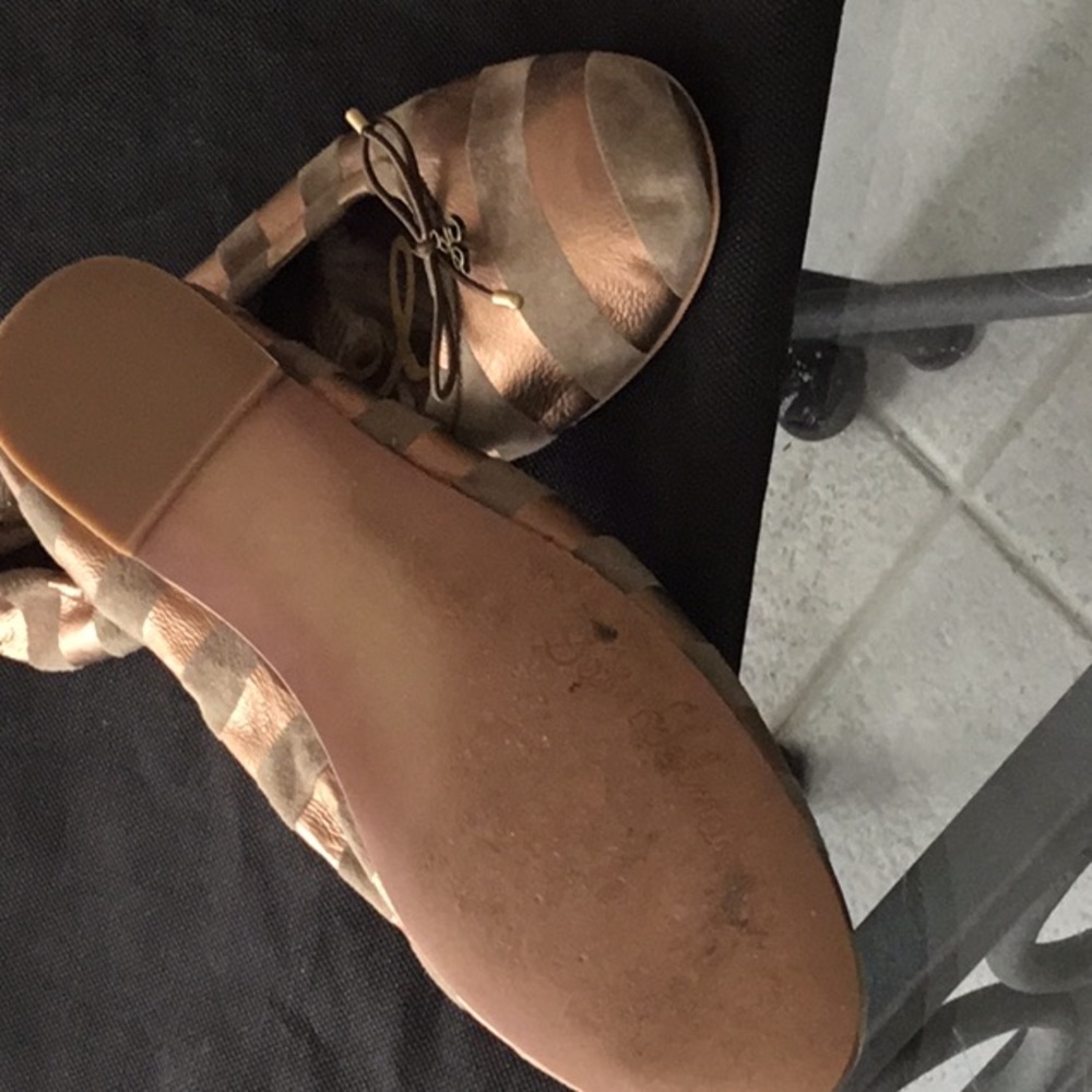 SAM EDELMAN FLATS - Picture 2 of 3